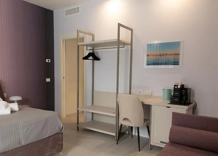 On The לינה וארוחת בוקר 4*